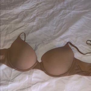victoria’s secret bra SOLD SOLD SOLD